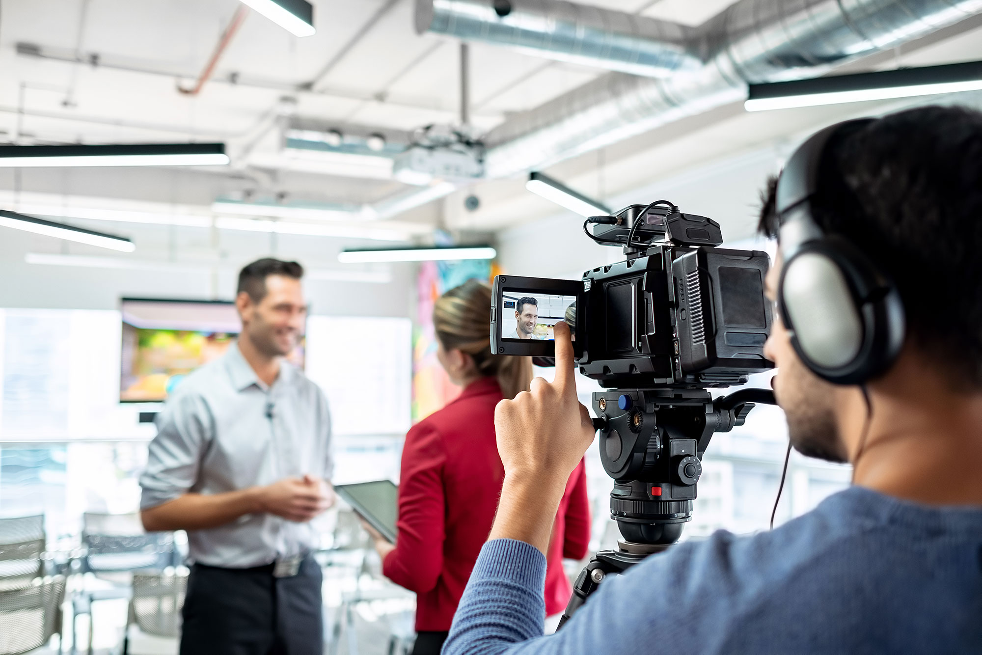 corporate interview es59p3x 1 1.jpg