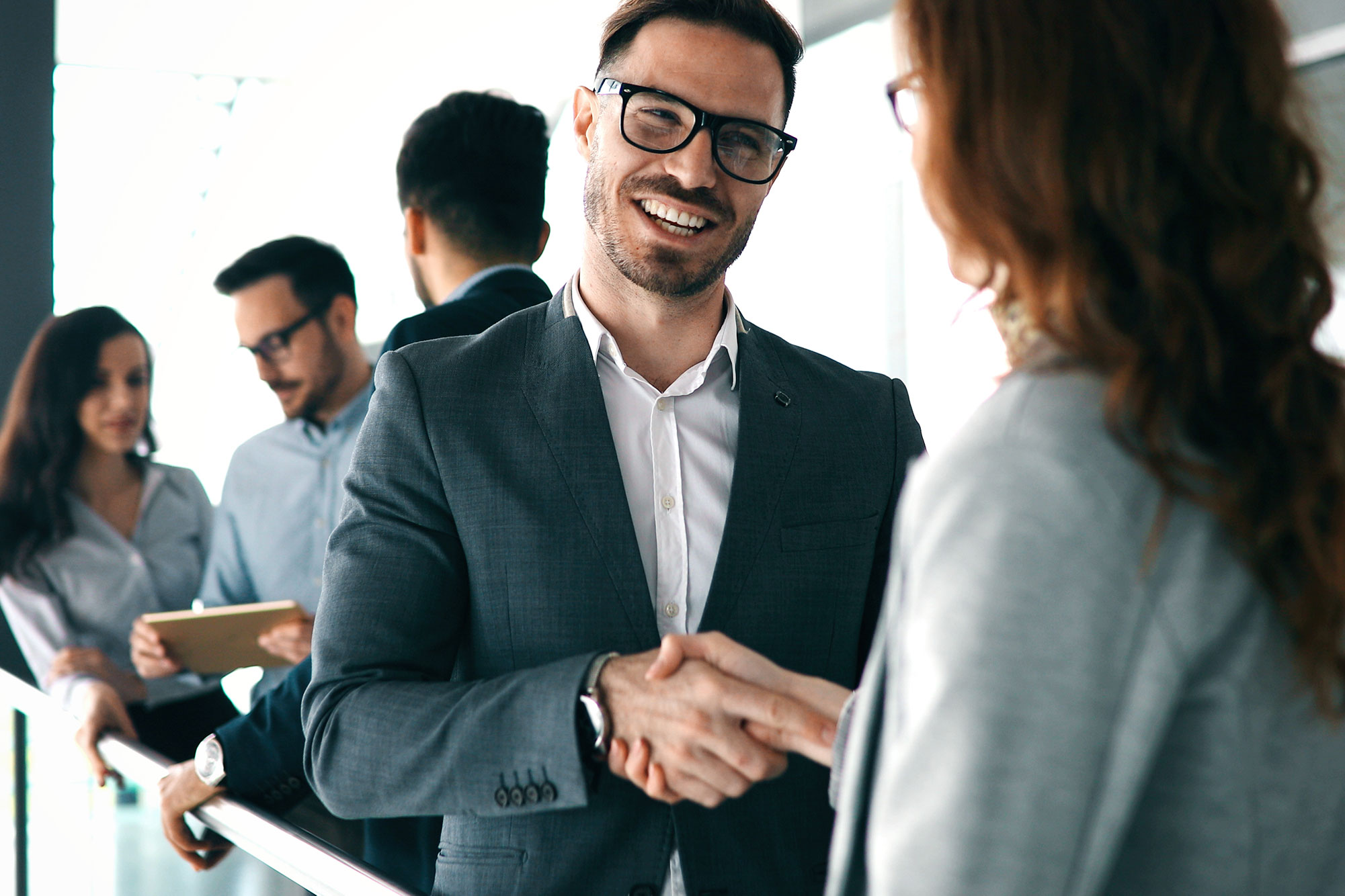 corporate teamworking colleagues in modern office v2dxa4u 1.jpg